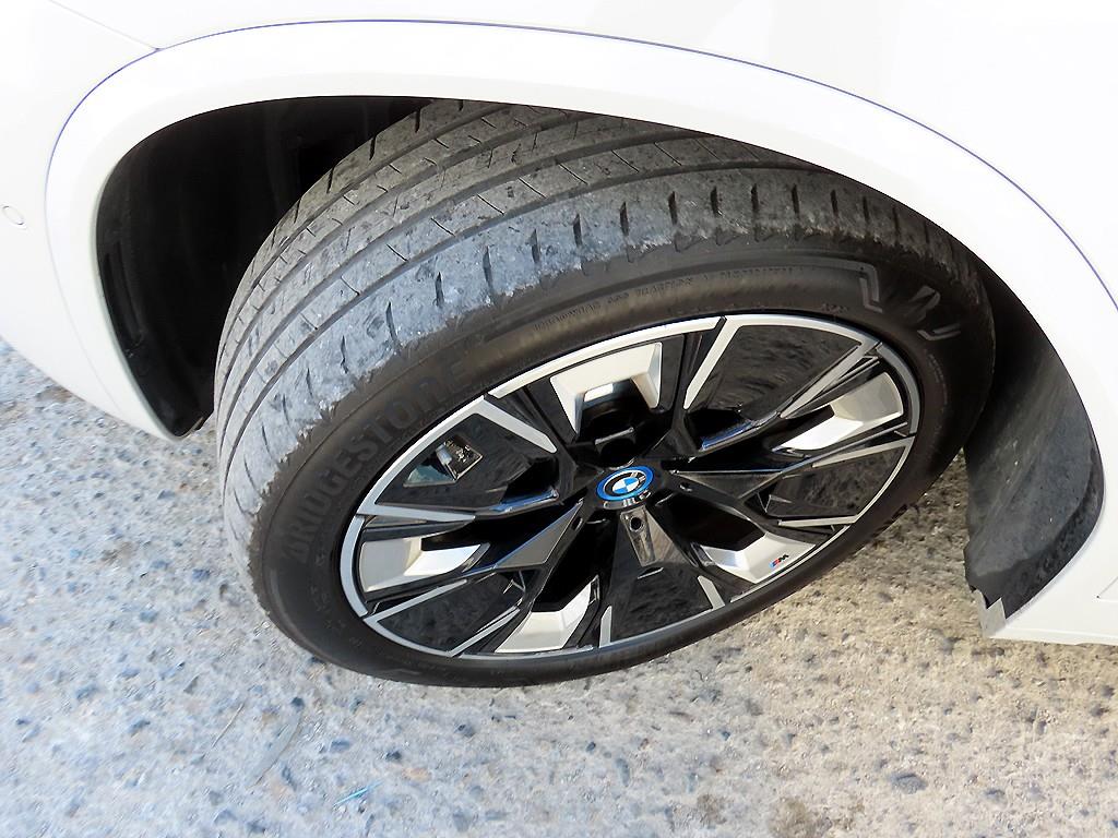 BMW iX3 2023 Blanco - Importación desde Corea - HF Imports Iquique - Foto 20