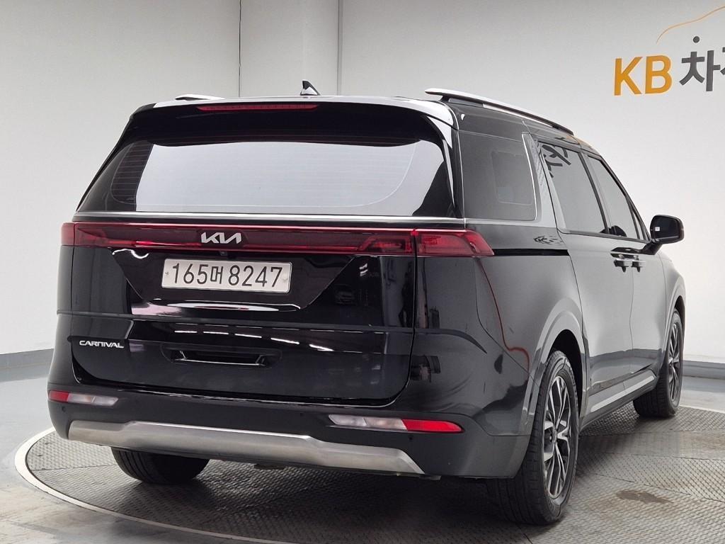 KIA Carnival - Vista 3