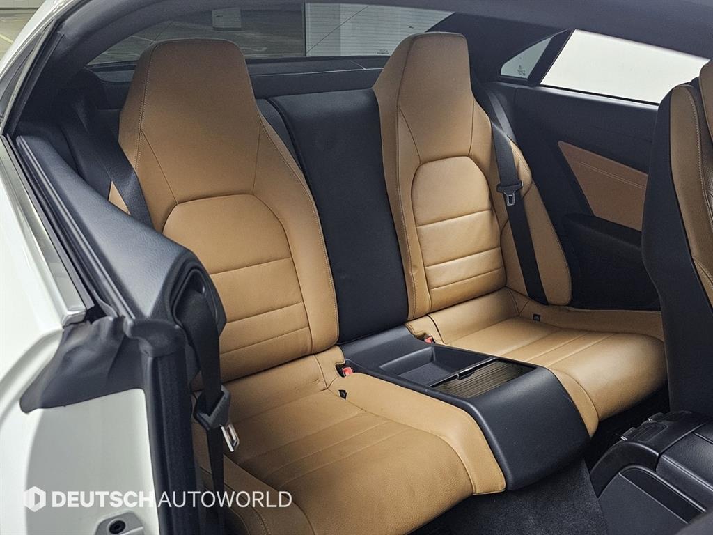 Mercedes Benz E class - Vista 12