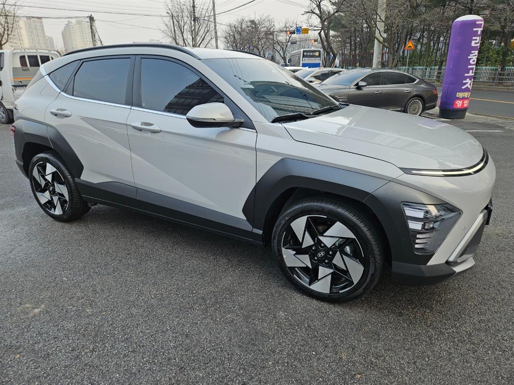 HYUNDAI Kona - Vista 2