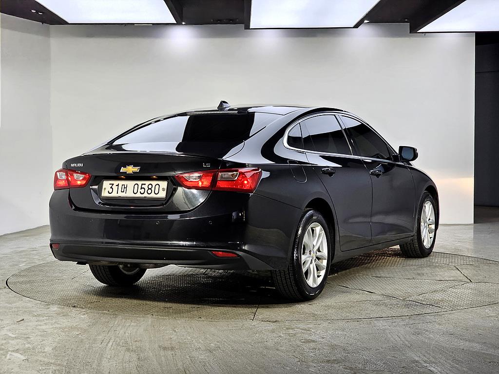 Chevrolet Malibu - Vista 4