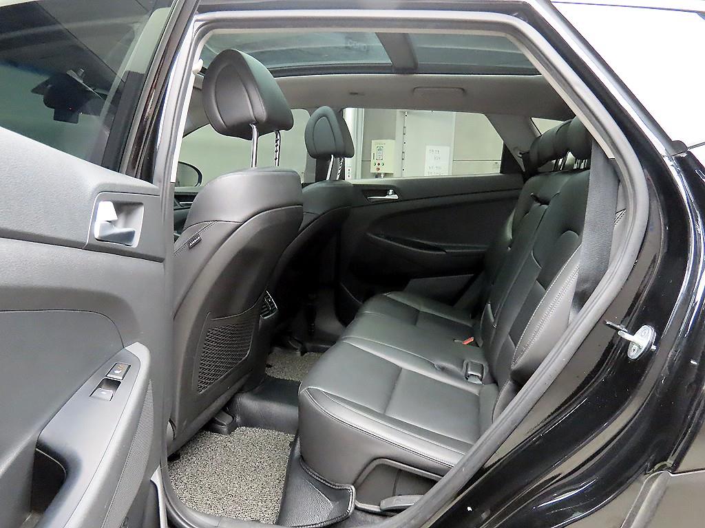 HYUNDAI Tucson - Vista 6