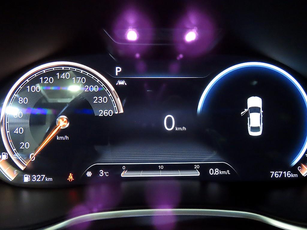 Genesis G80 - Vista 9