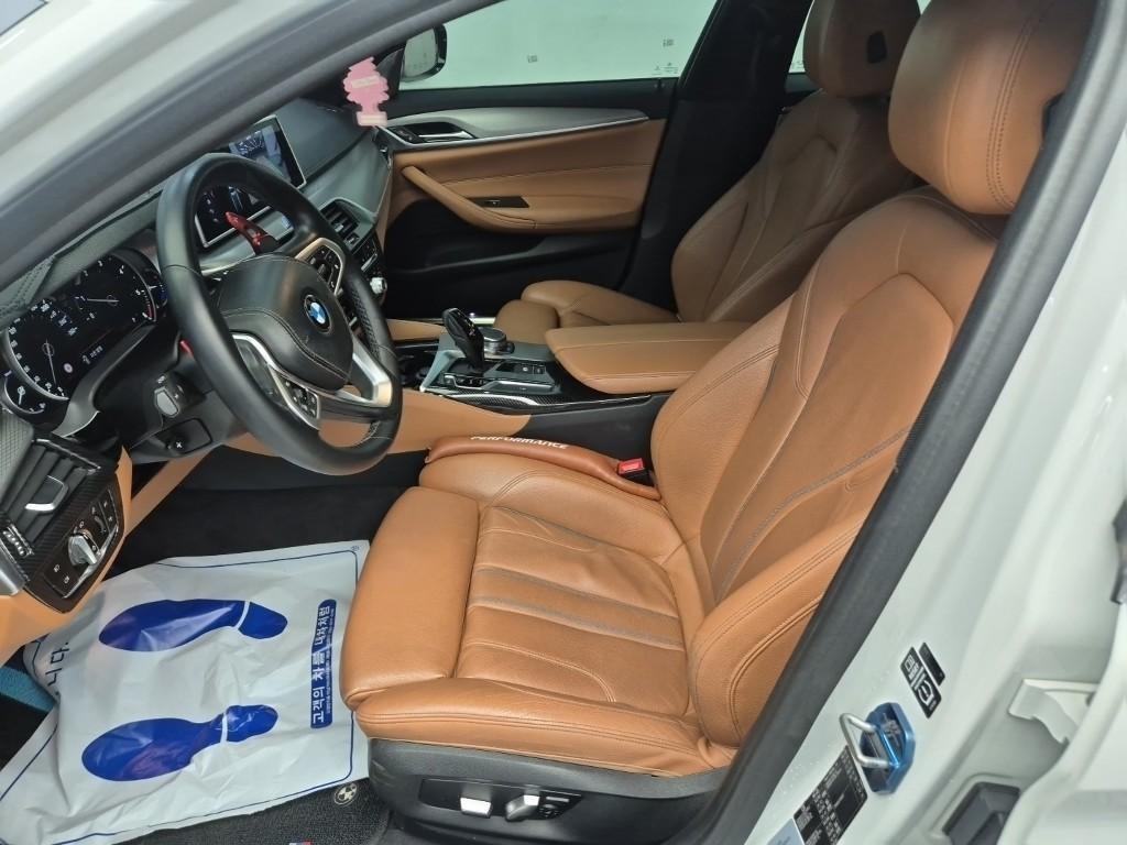 BMW 5 Series - Vista 11