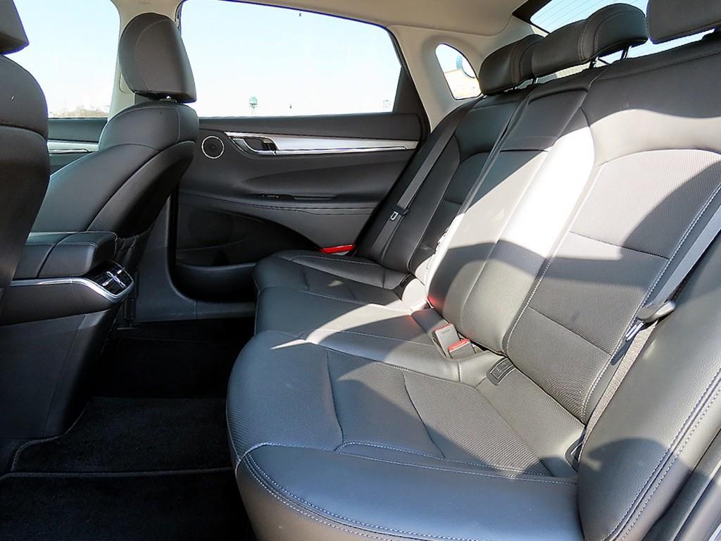 HYUNDAI Grandeur - Vista 6