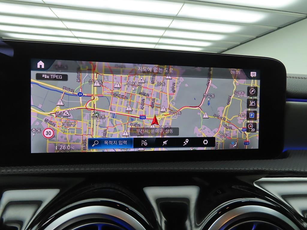 Mercedes Benz CLA Class - Vista 12