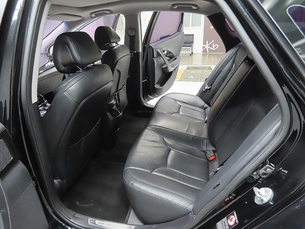 HYUNDAI Grandeur 2017 Negro - Importación desde Corea - HF Imports Iquique - Foto 8