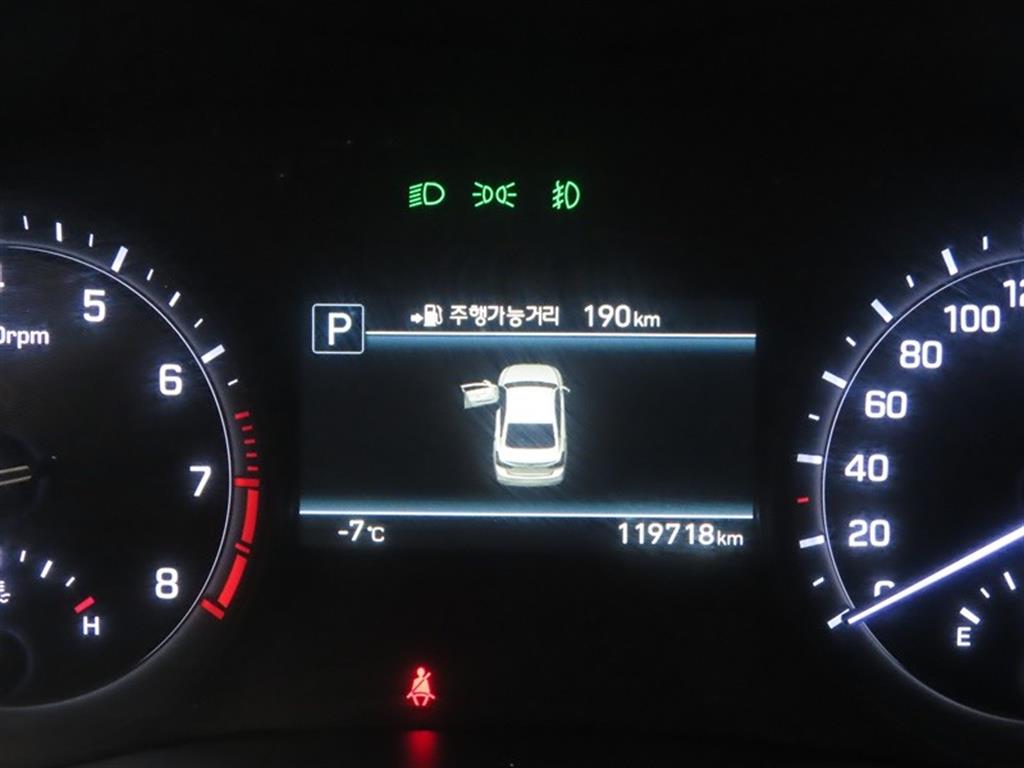 Genesis G80 2017 Negro - Importación desde Corea - HF Imports Iquique - Foto 13