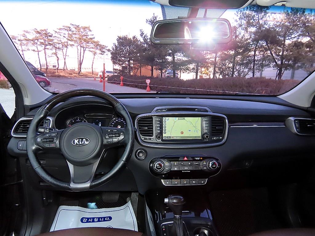 KIA Sorento - Vista 7