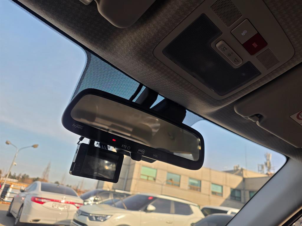 HYUNDAI Casper - Vista 12