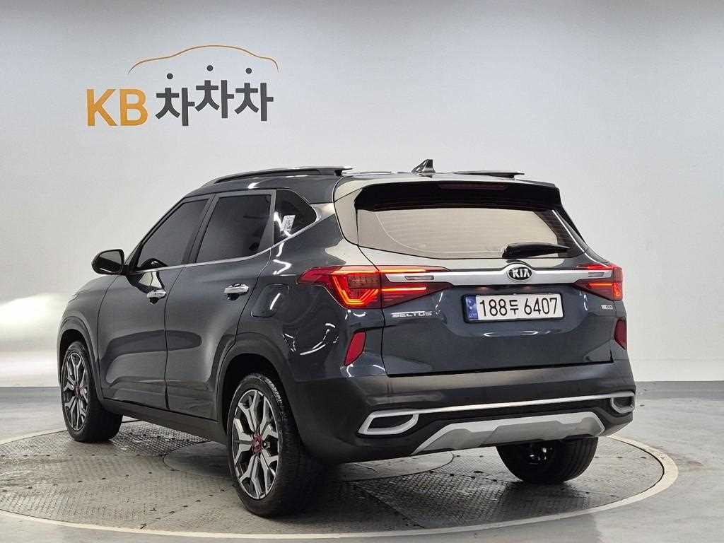 KIA Seltos - Vista 2