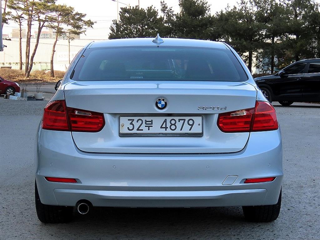 BMW 3 series - Vista 4