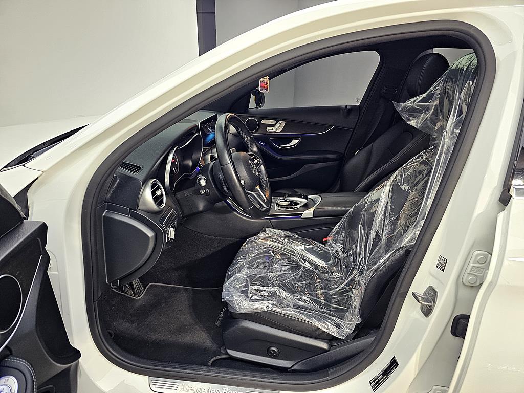 Mercedes Benz C Class - Vista 8