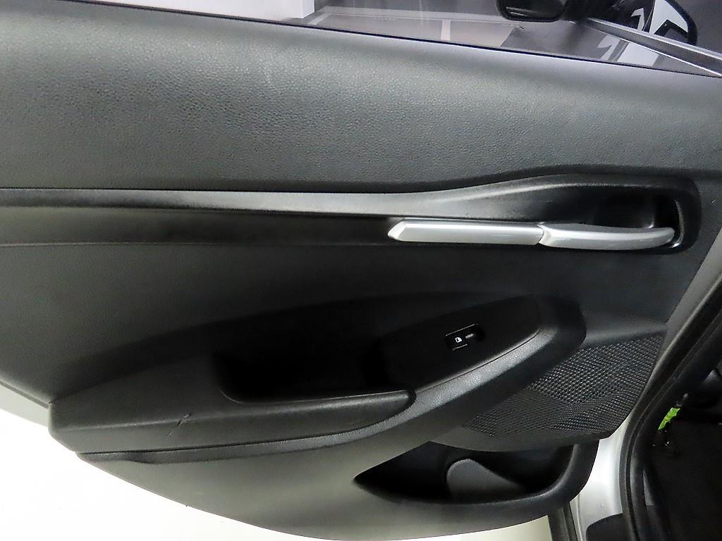 KIA Seltos - Vista 11