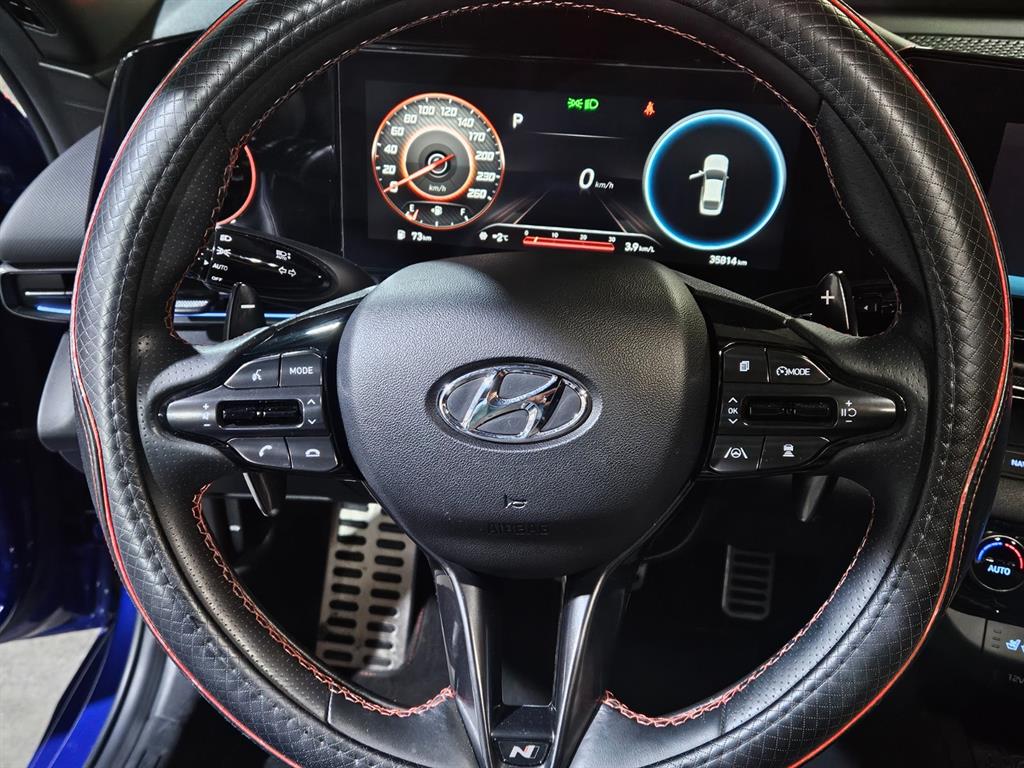 HYUNDAI Avante - Vista 11