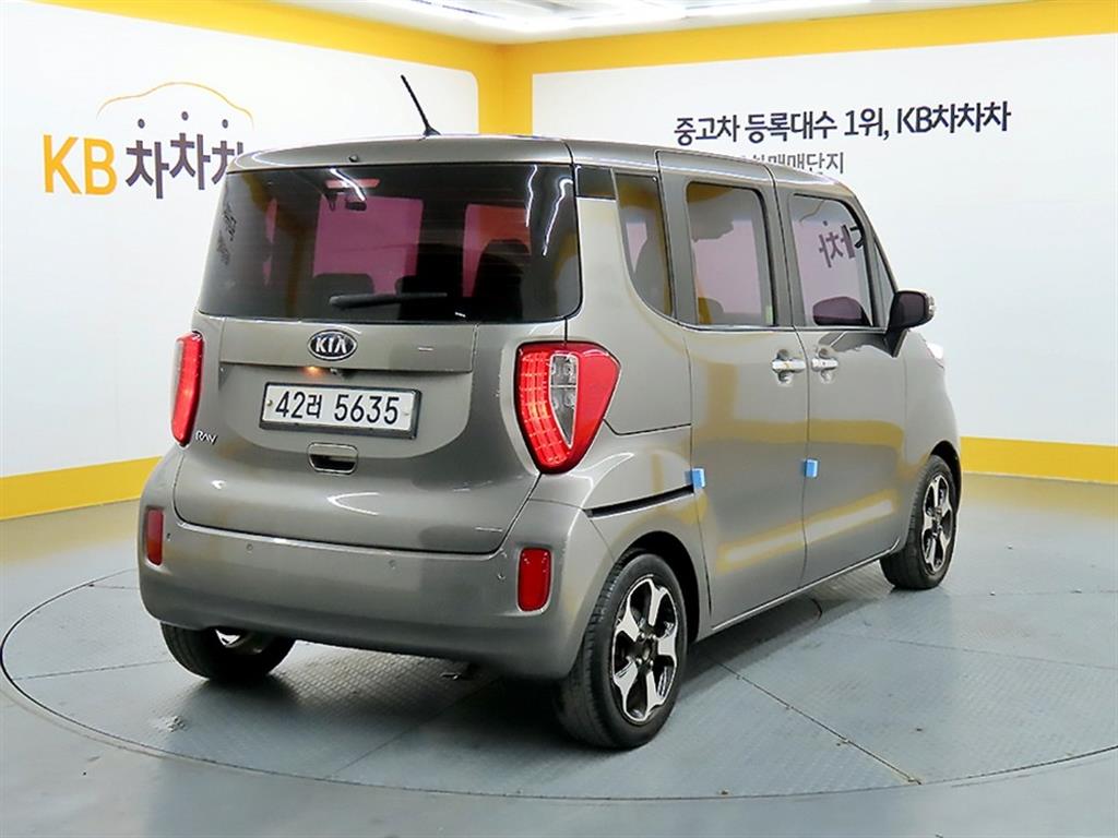 KIA Ray - Vista 4