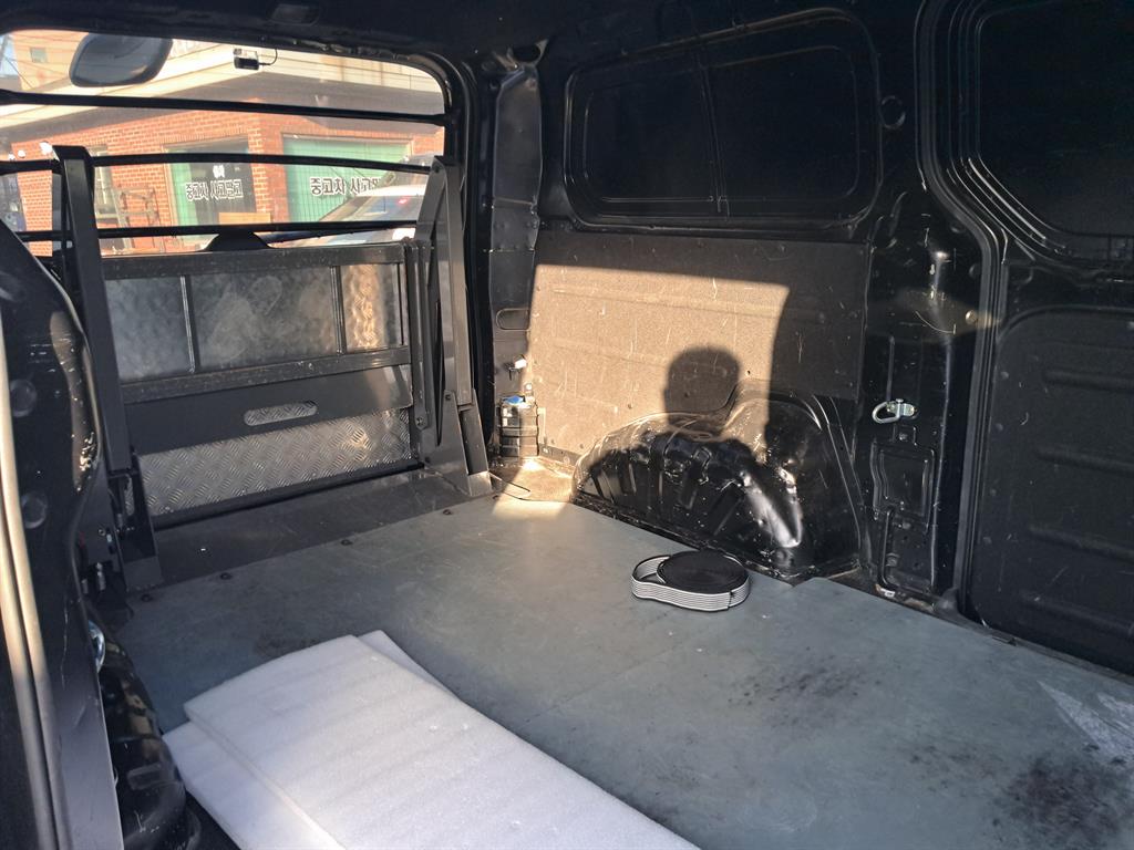 HYUNDAI Starex - Vista 11