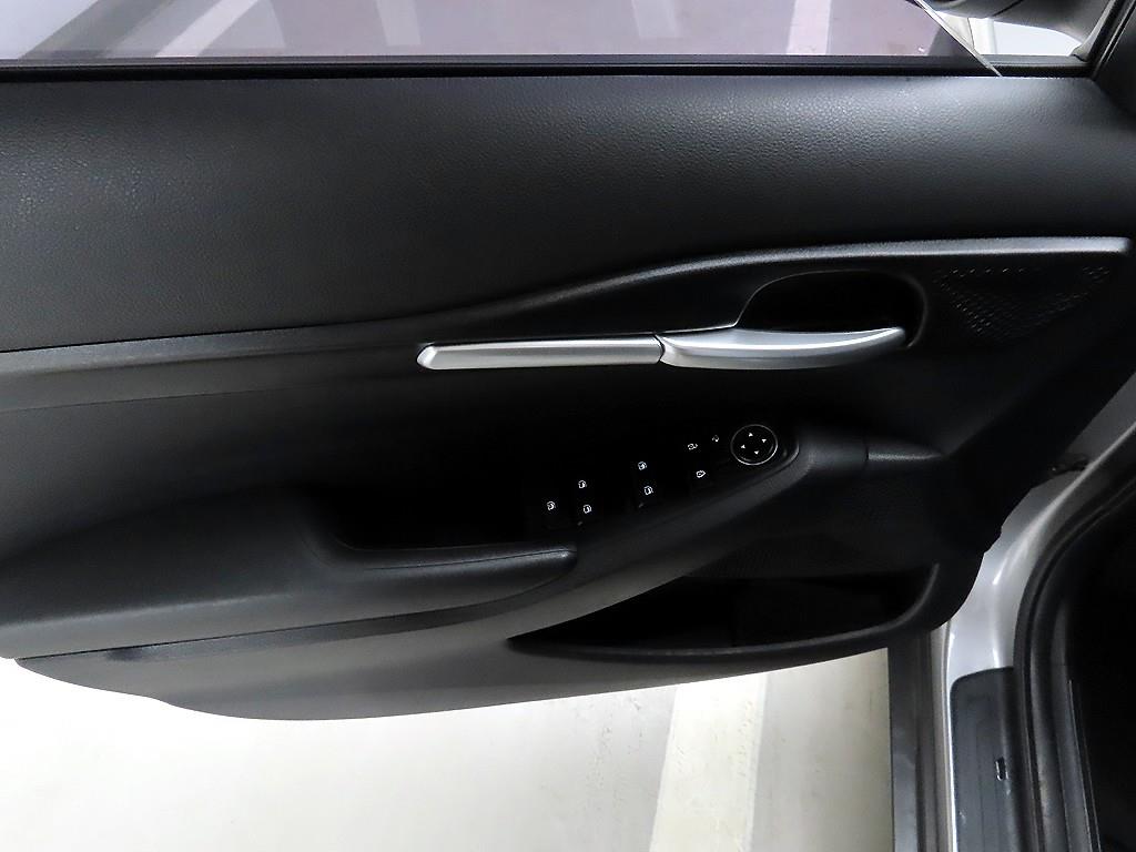 KIA Seltos 2022 Gris - Importación desde Corea - HF Imports Iquique - Foto 14