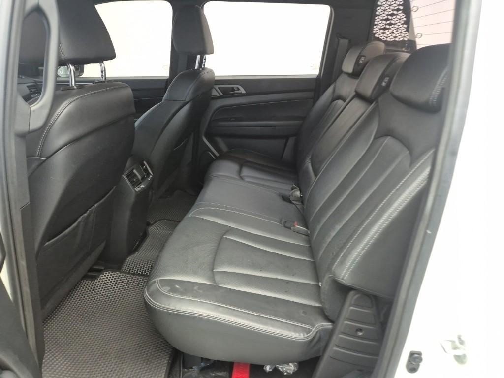 Ssangyong Rexton - Vista 12