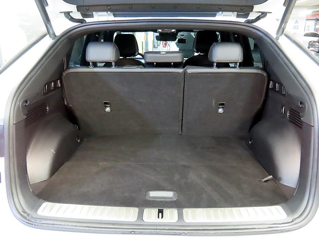 Genesis GV60 2022 Blanco - Importación desde Corea - HF Imports Iquique - Foto 16