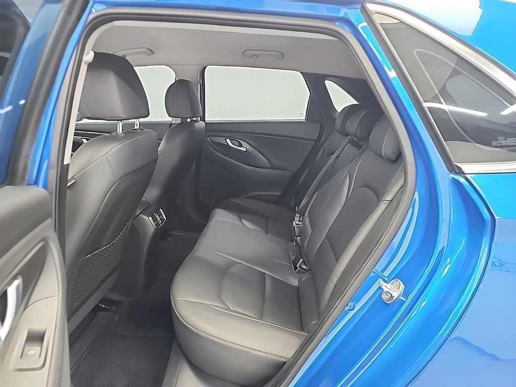 HYUNDAI i30 - Vista 12