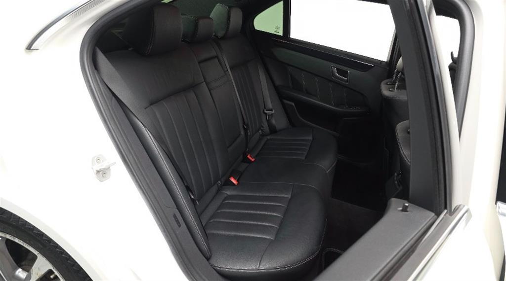 Mercedes Benz E class - Vista 12