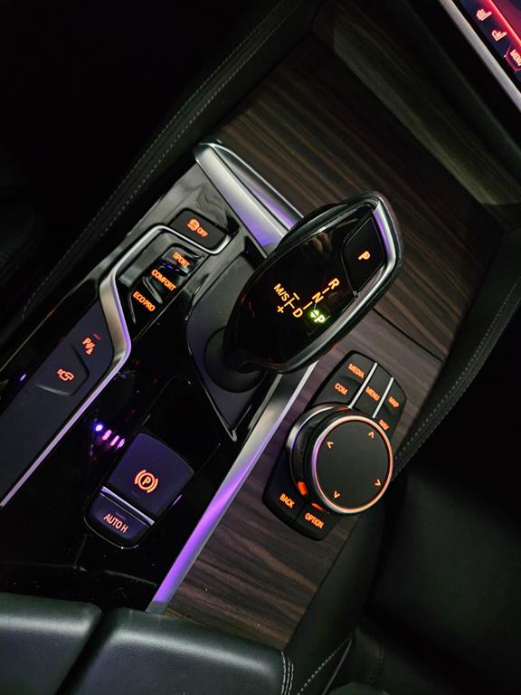 BMW 5 Series 2018 Negro - Importación desde Corea - HF Imports Iquique - Foto 19