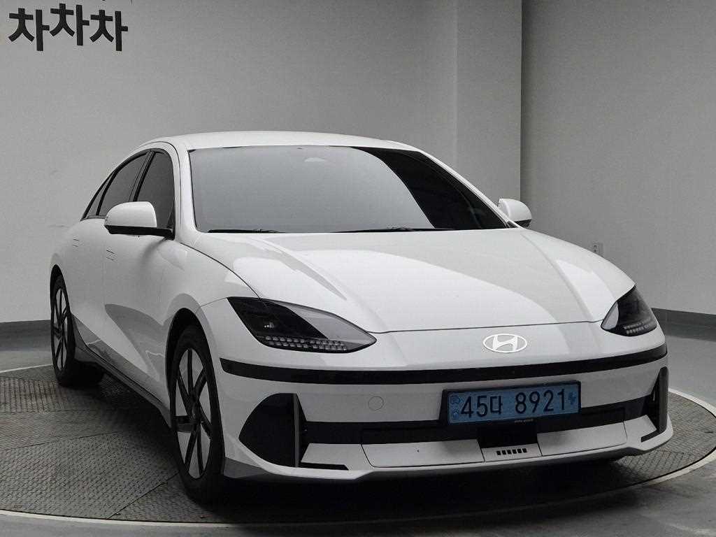 HYUNDAI Ioniq 6 - Vista 4
