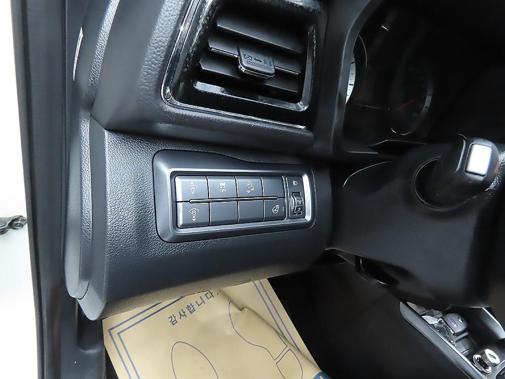 Ssangyong Tivoli 2020 Blanco - Importación desde Corea - HF Imports Iquique - Foto 13