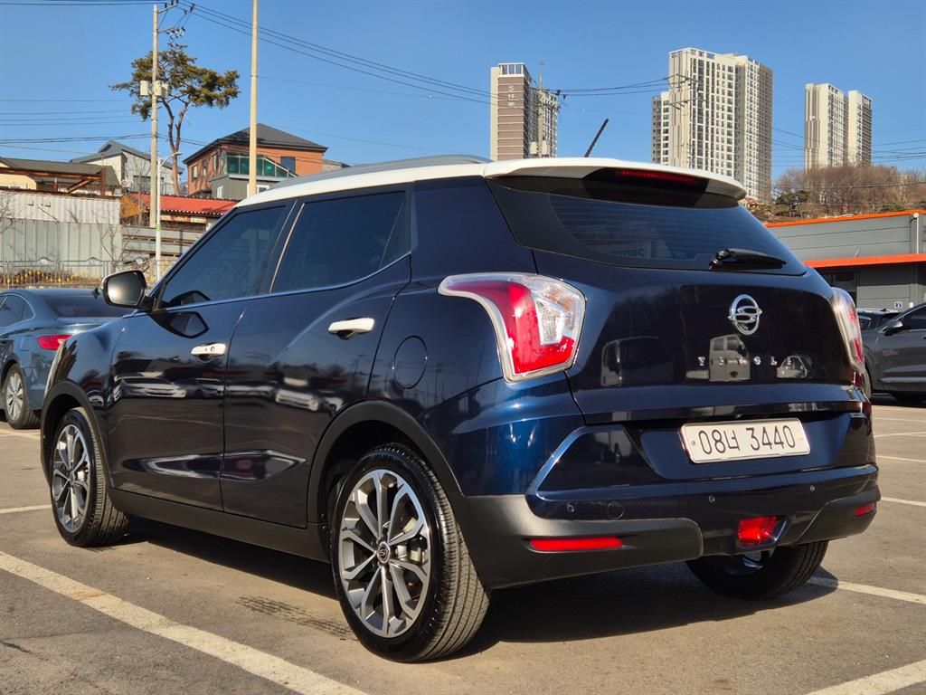 Ssangyong Tivoli - Vista 3
