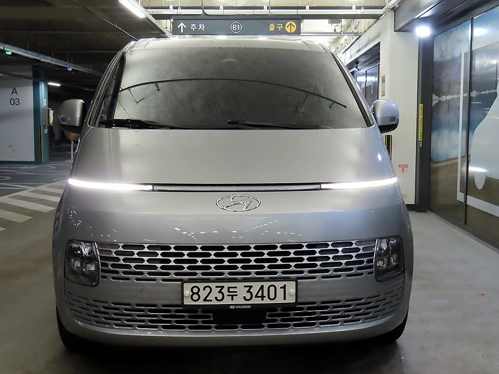 HYUNDAI Staria - Vista 2