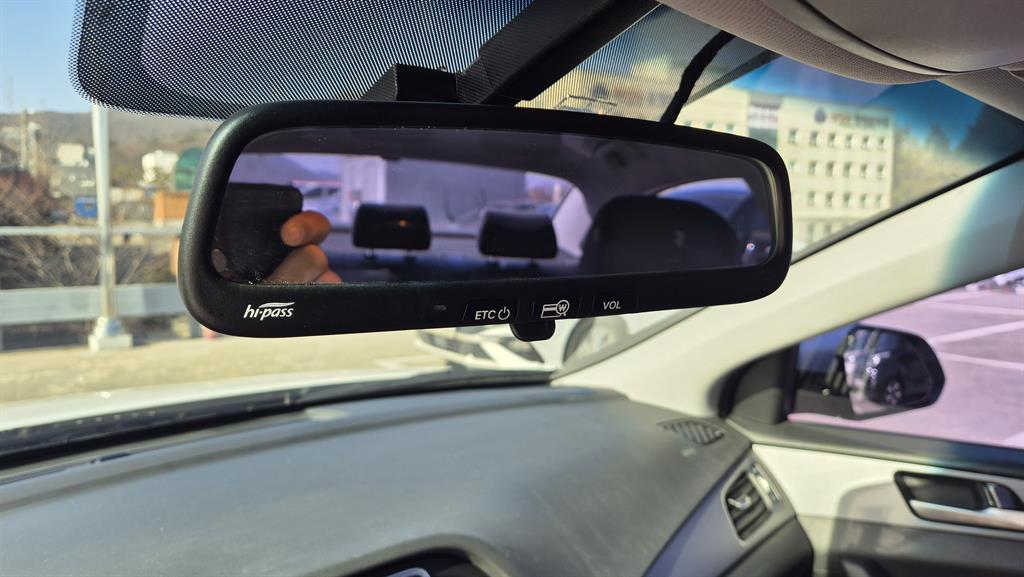 HYUNDAI Sonata - Vista 8