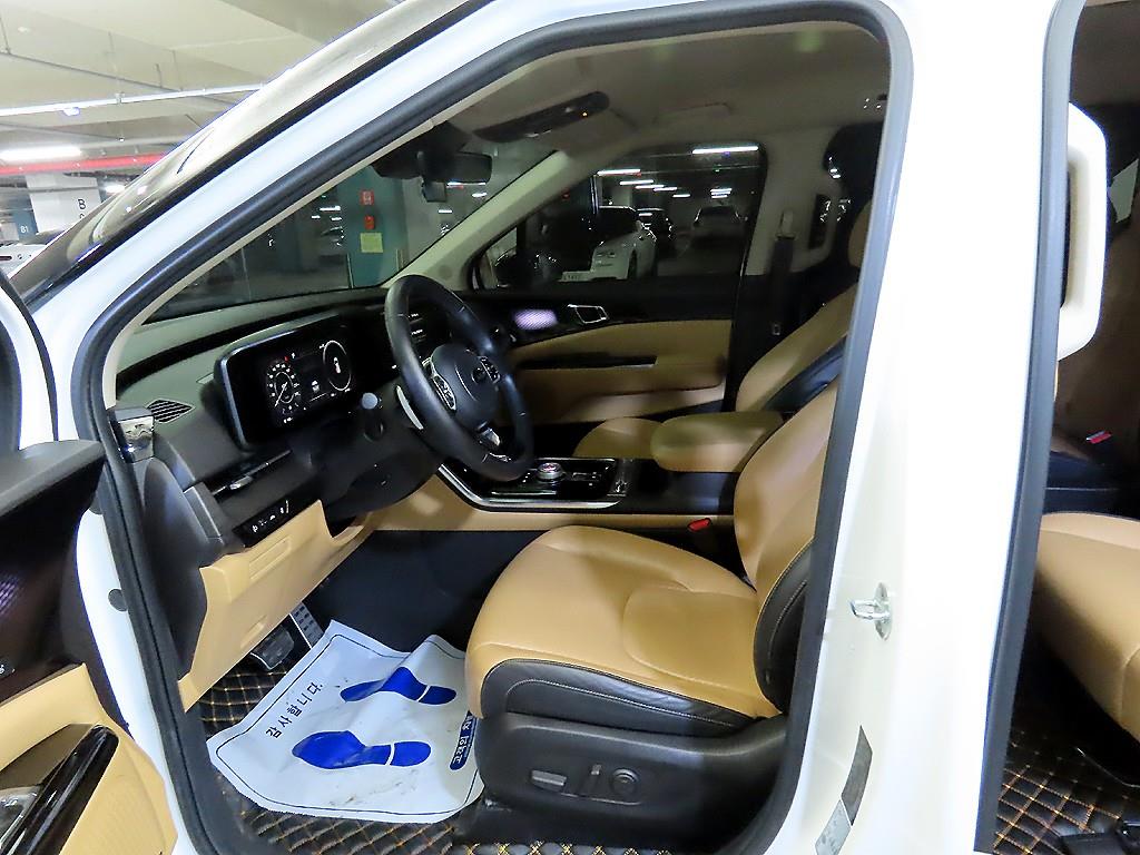 KIA Carnival - Vista 6