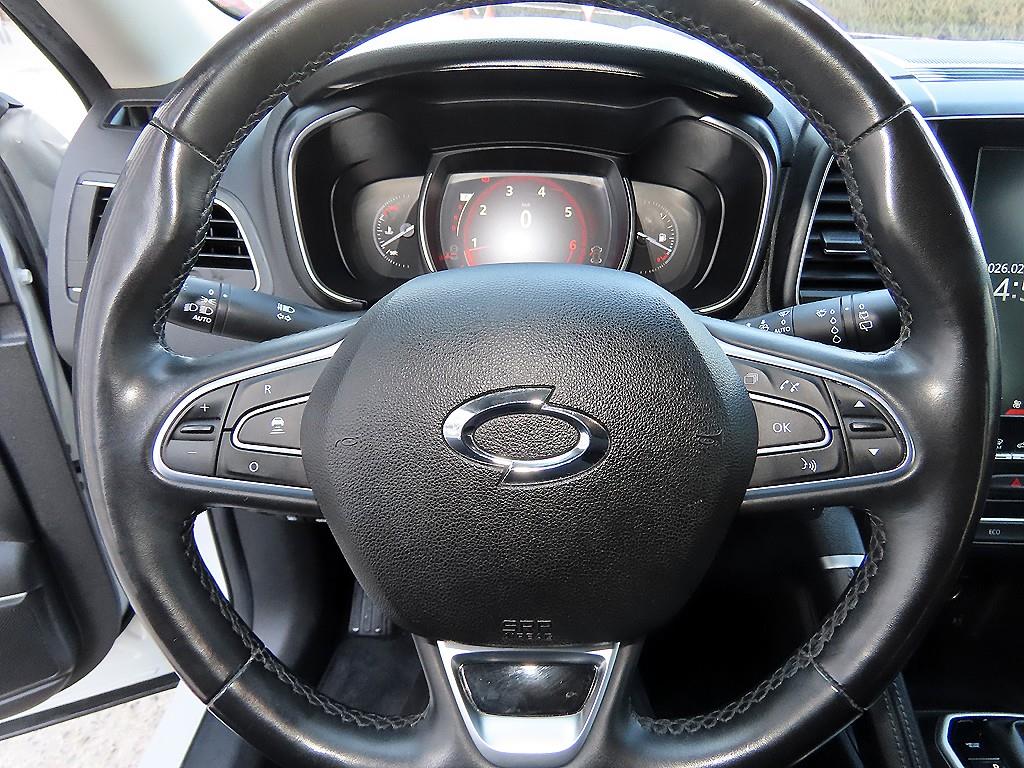 SAMSUNG QM6 - Vista 8