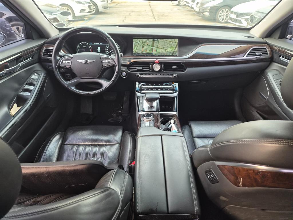 Genesis EQ900 - Vista 8