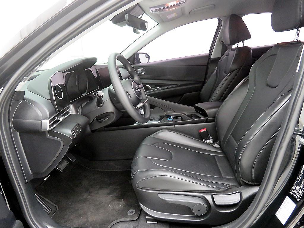 HYUNDAI Avante - Vista 6