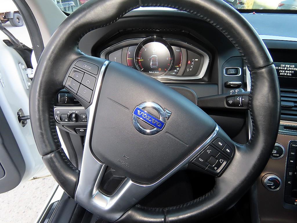 Volvo XC60 - Vista 8