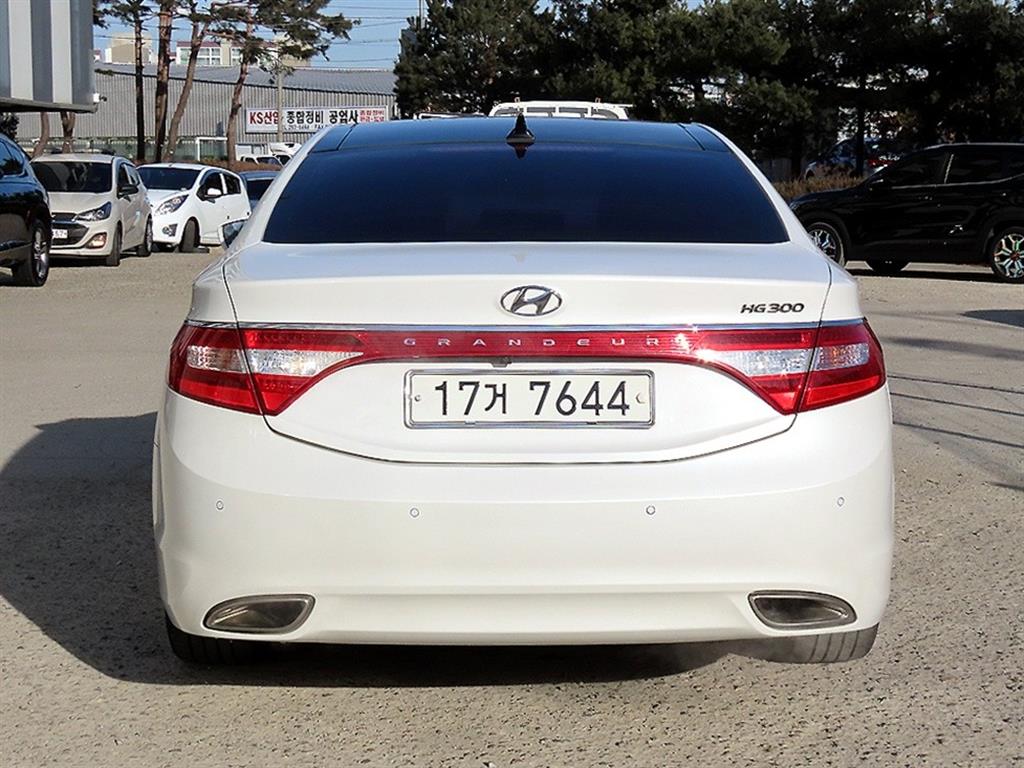 HYUNDAI Grandeur - Vista 4