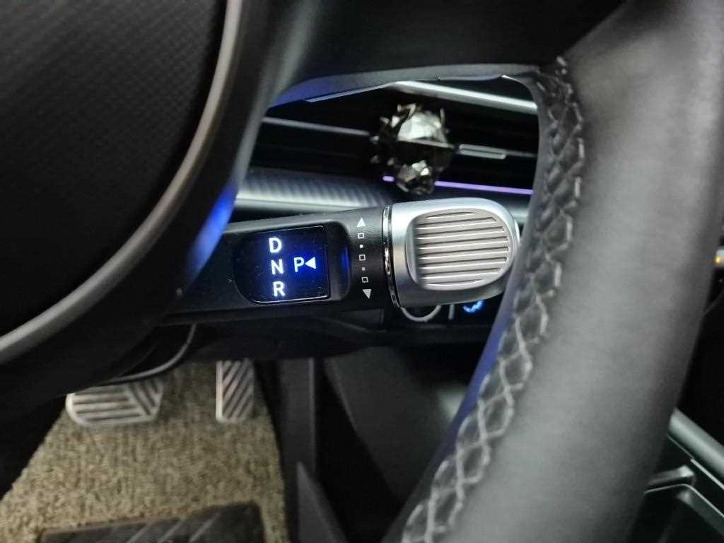 HYUNDAI Ioniq 6 - Vista 8