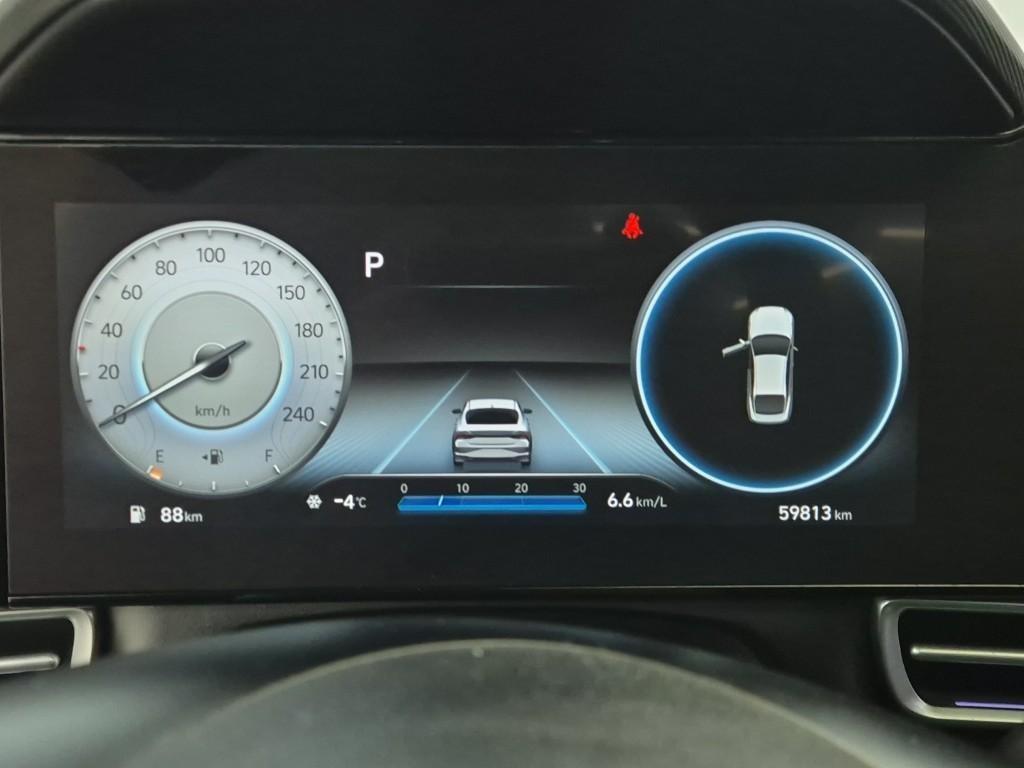 HYUNDAI Avante - Vista 6