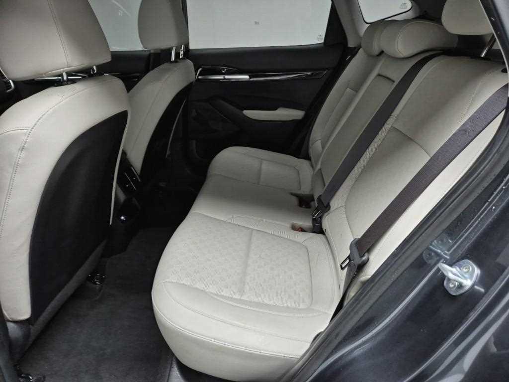 KIA Seltos - Vista 12