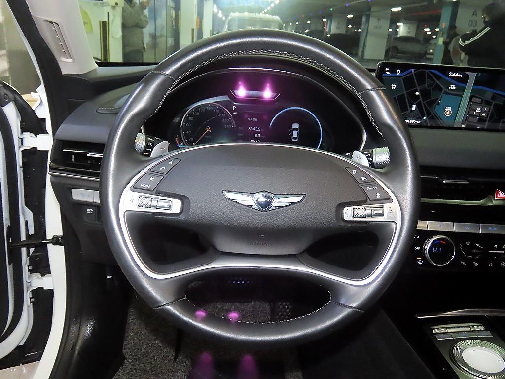 Genesis G80 - Vista 8