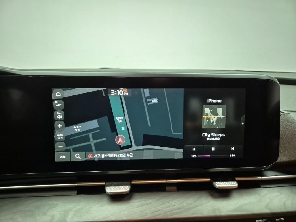 KIA Carnival - Vista 11