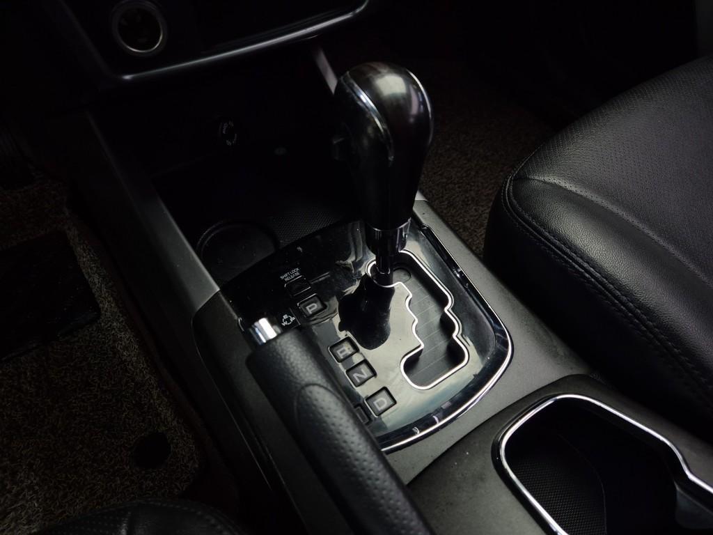 Ssangyong Korando - Vista 8