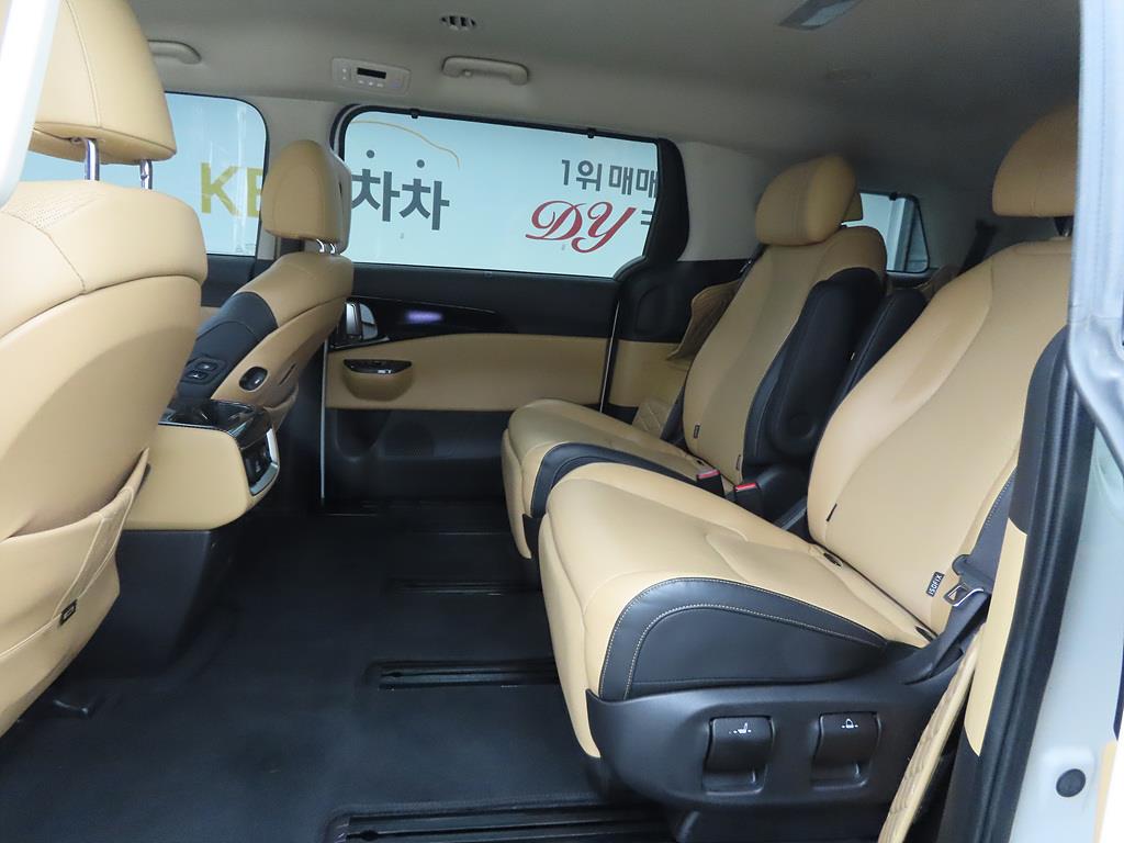 KIA Carnival - Vista 6