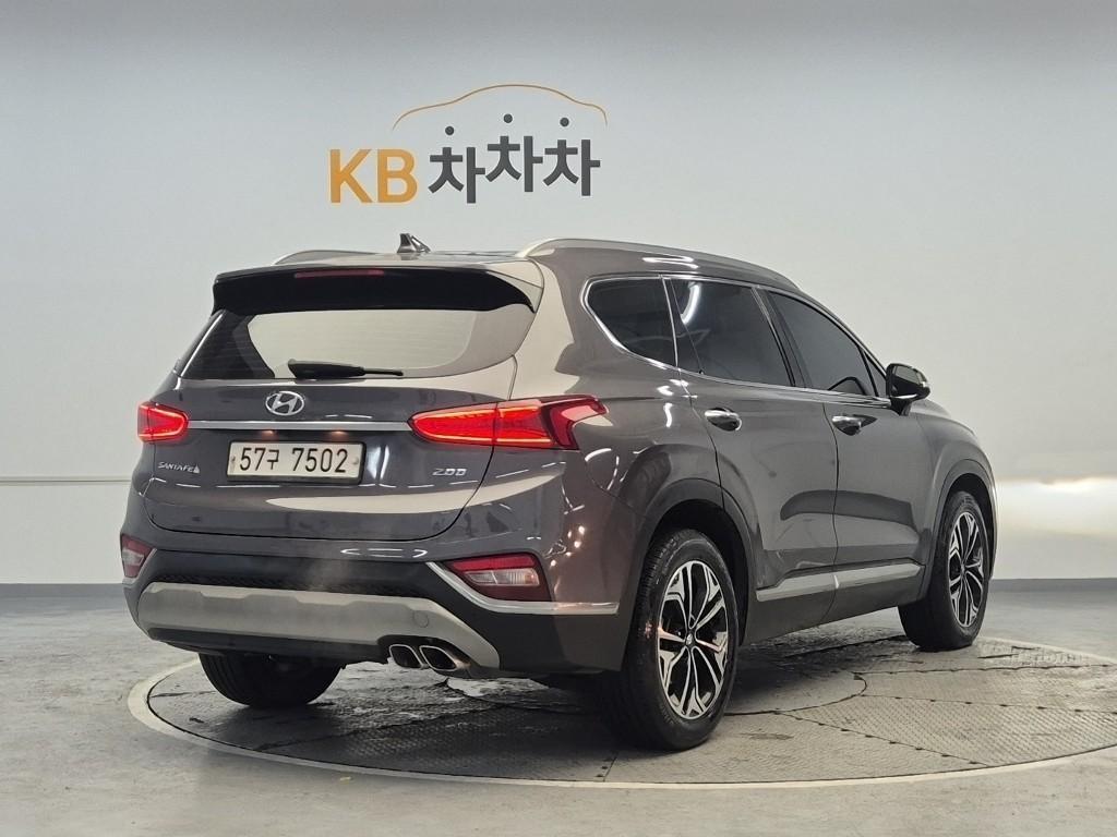 HYUNDAI Santa Fe - Vista 3