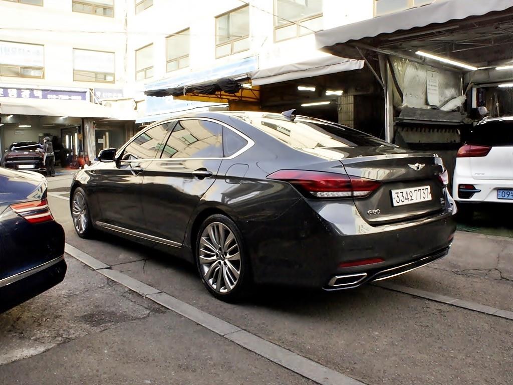 Genesis G80 - Vista 7