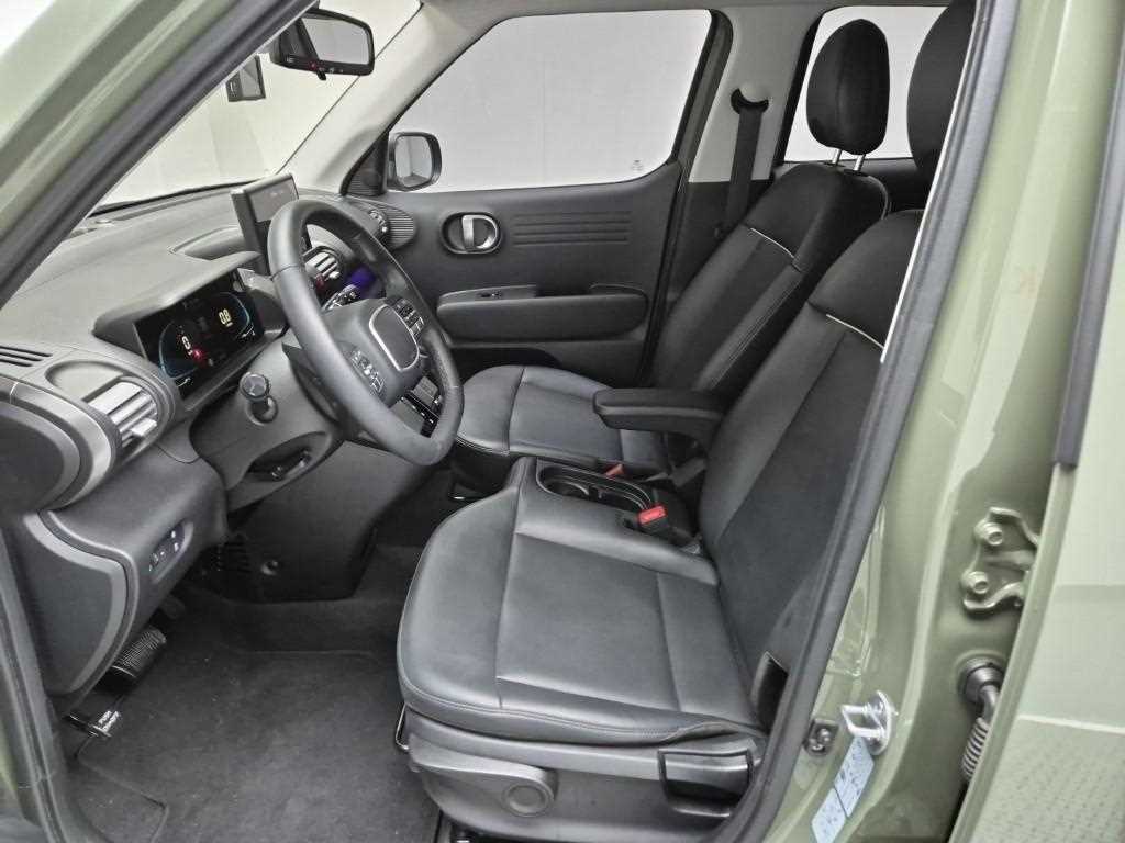 HYUNDAI Casper - Vista 11