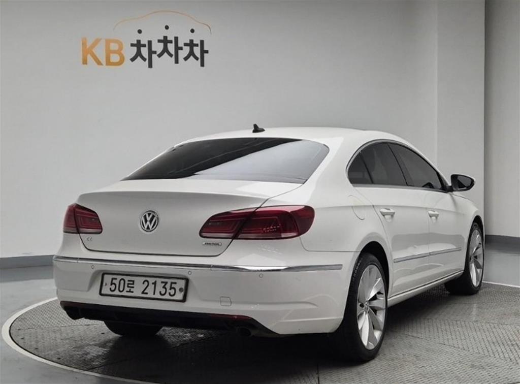 Volkswagen CC - Vista 4