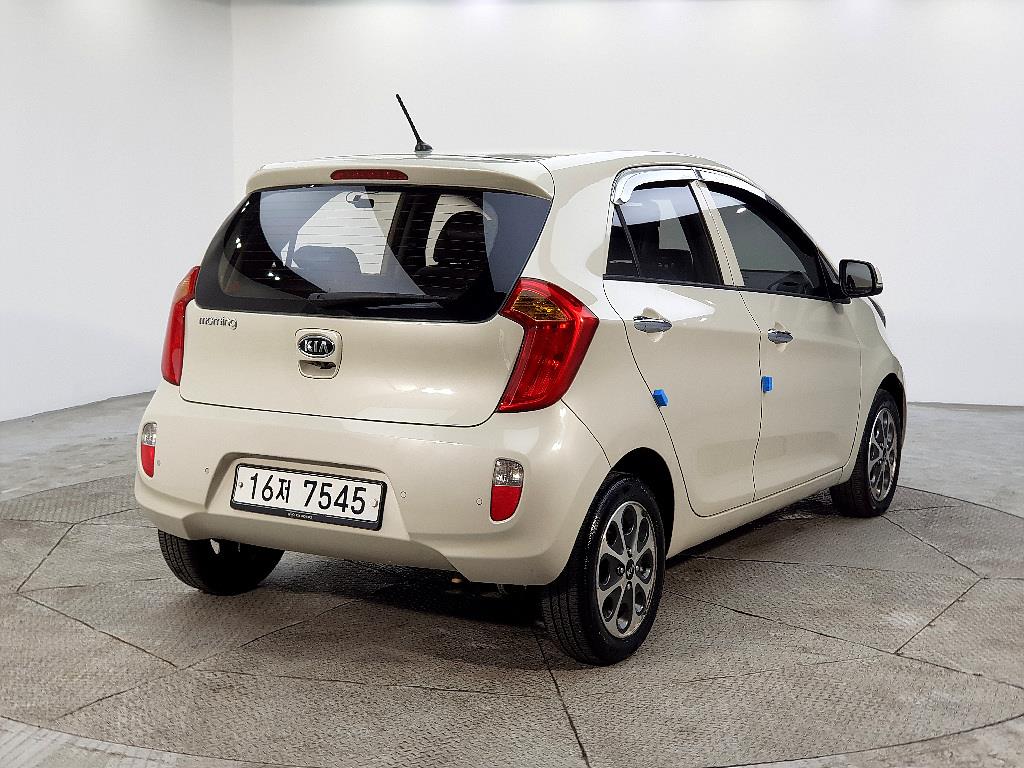 KIA Morning - Vista 4